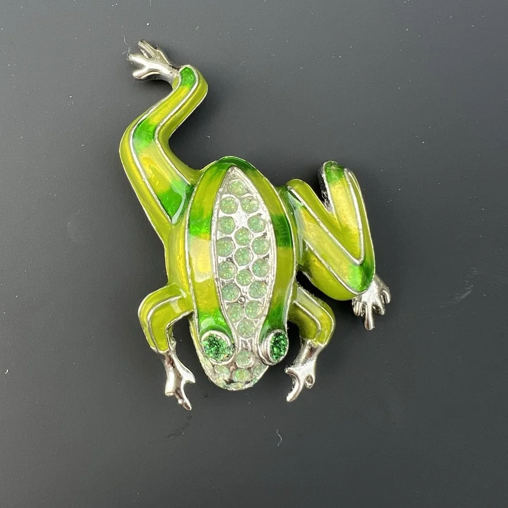 Tree Frog Brooch Green Enamel Rhinestone Vintage Amphibian Animal Pin